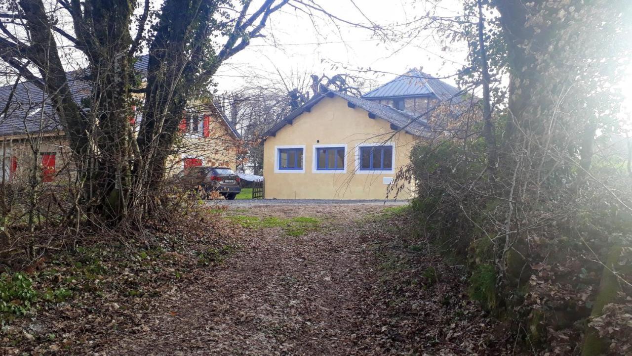 Appartement Charmant Orgnac-Sur-Vezere Avec Jardin Et Parking エクステリア 写真