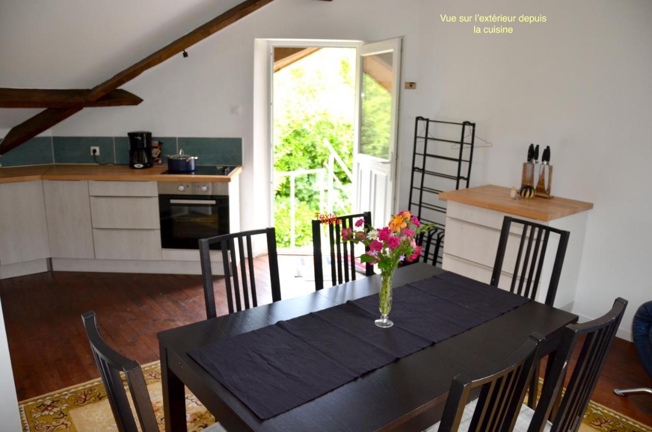 Appartement Charmant Orgnac-Sur-Vezere Avec Jardin Et Parking エクステリア 写真