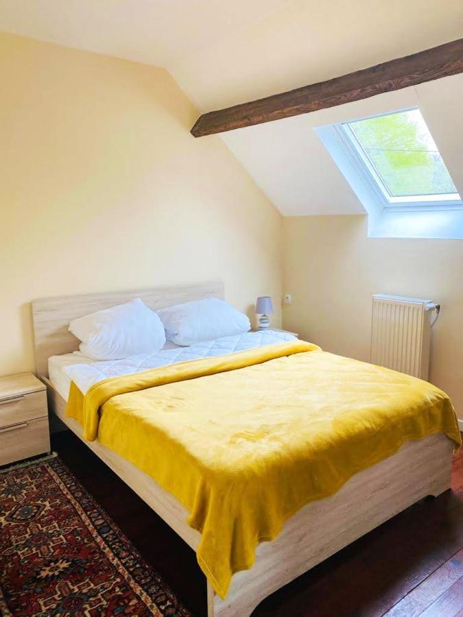 Appartement Charmant Orgnac-Sur-Vezere Avec Jardin Et Parking エクステリア 写真